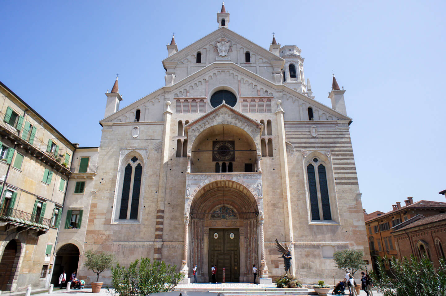 Fachada do Duomo di Verona.